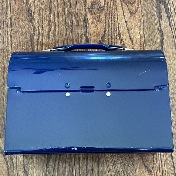 Vintage Tommy Hilfiger lunch box - Picture 3 of 11